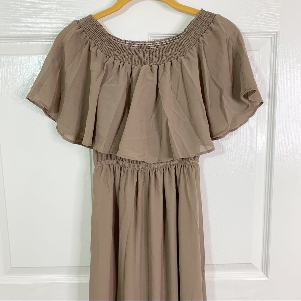 Show Me Your Mumu Hacienda Maxi Dress Dune Chiffon - Picture 4 of 9